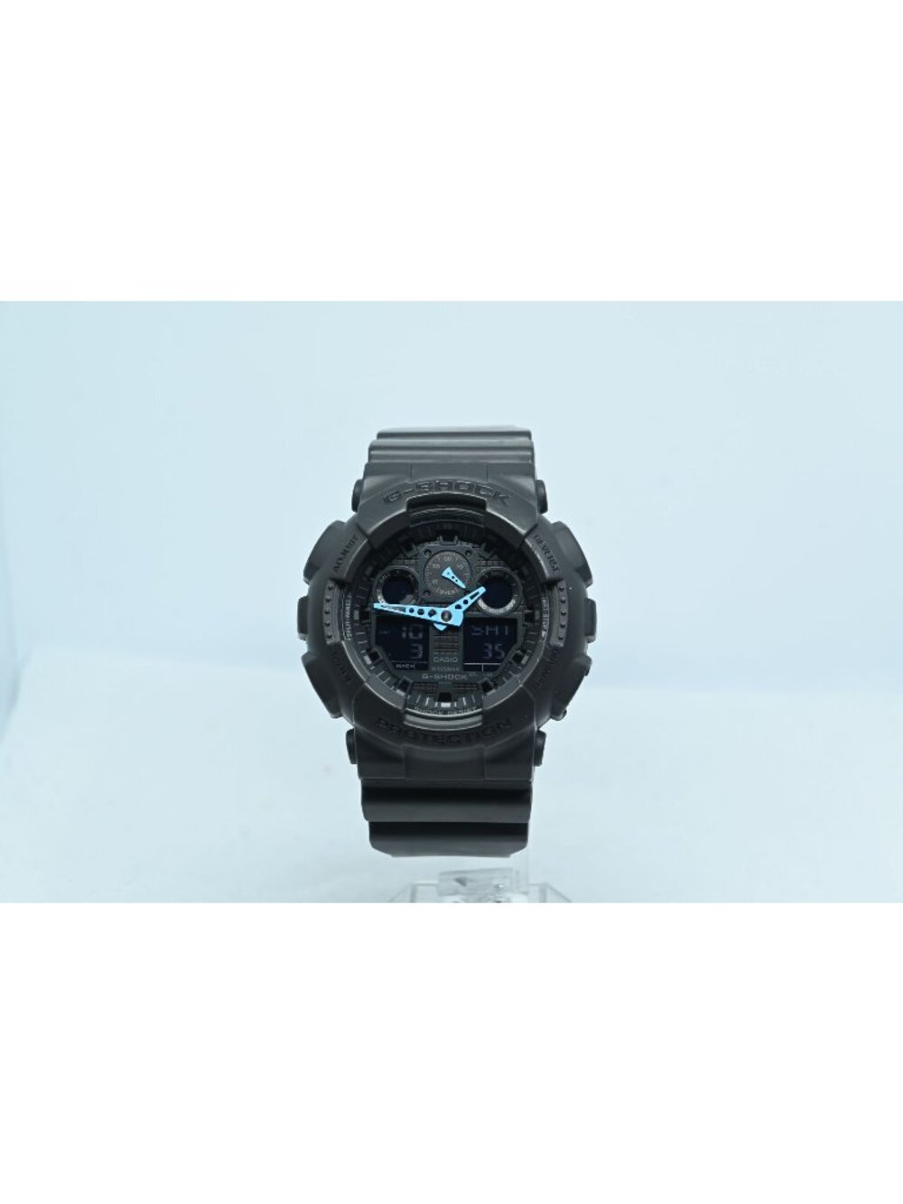 Casio G-Shock Men's Analog-Digital Watch Gray Neon Blue Resin 200M GA-100C-8A